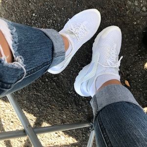 USED Nike Air Huarache W7 White/White